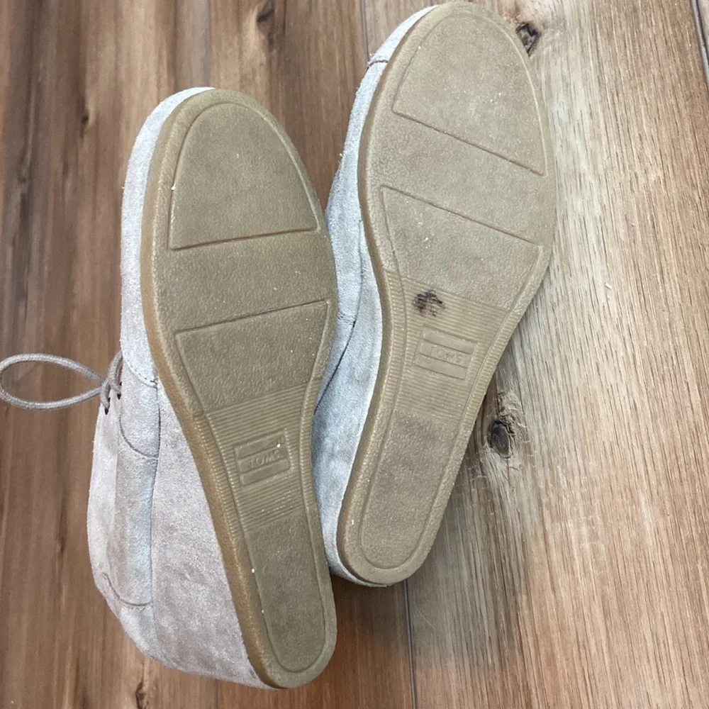 TOMS Booties - Picture 6 of 6